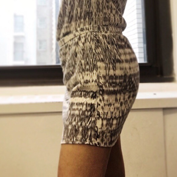 Patterned Mini Dress - Picture 3 of 3